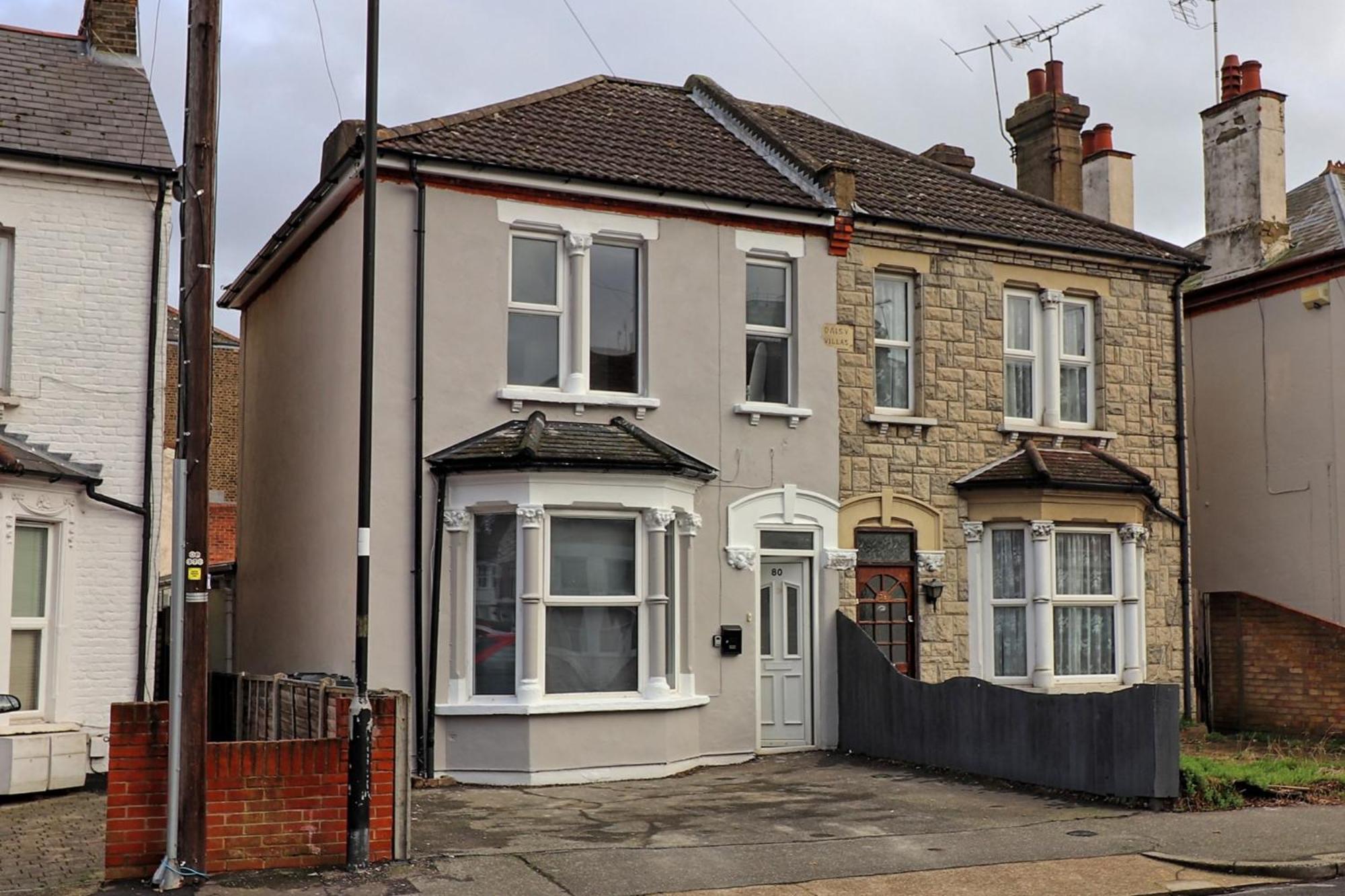Beautiful Spacious Four Bedroom House With Parking For 2 Cars, 5 Minute Walk To Southend Station Kültér fotó