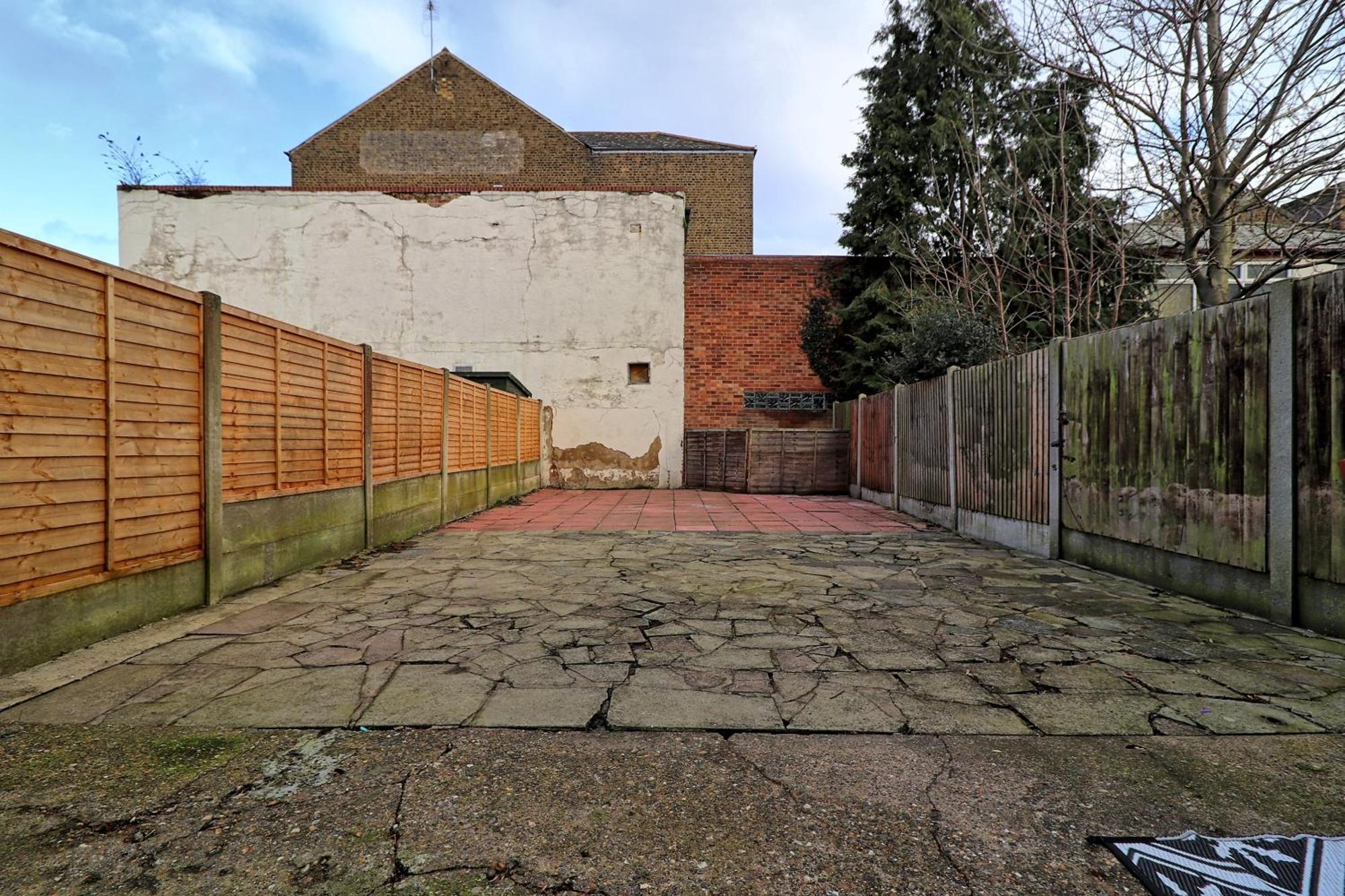 Beautiful Spacious Four Bedroom House With Parking For 2 Cars, 5 Minute Walk To Southend Station Kültér fotó